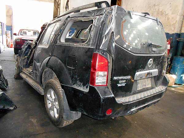  Nissan PATHFINDER 2012    EN DESARME