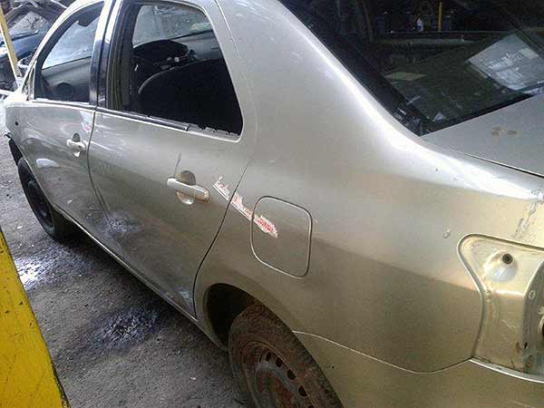  Toyota YARIS 2006    EN DESARME