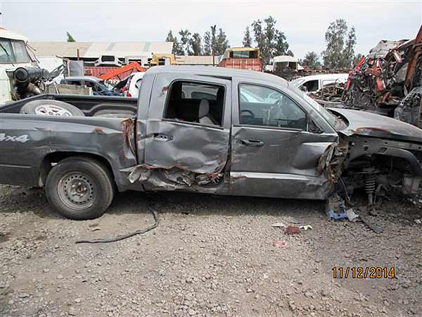  Dodge DAKOTA  2006    EN DESARME