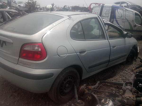  Renault MEGANE 2008    EN DESARME