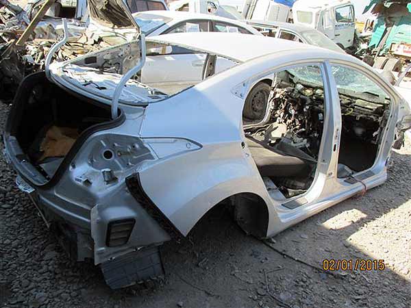  Hyundai ELANTRA 2012    EN DESARME