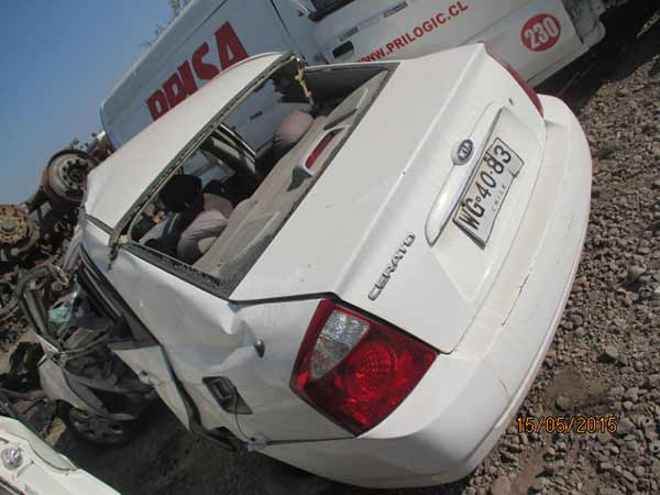  Kia CERATO 2006    EN DESARME