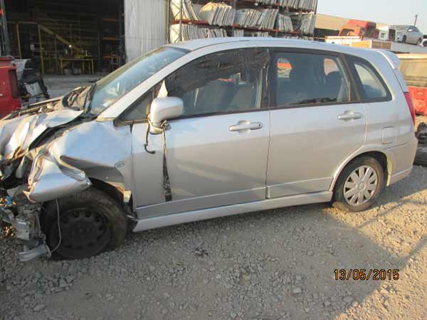  Suzuki AERIO 2004    EN DESARME