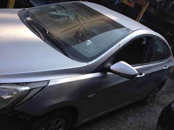  Hyundai ACCENT 2012    EN DESARME