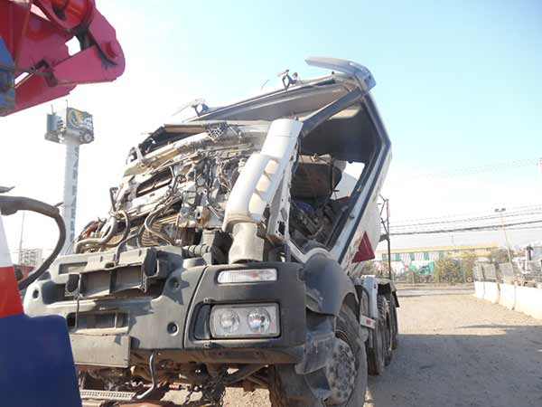 FOCO Iveco Trakker 2012  USADO  EN DESARME