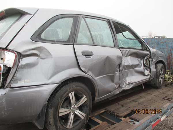 LLANTA Mazda 323 2002  USADA  EN DESARME