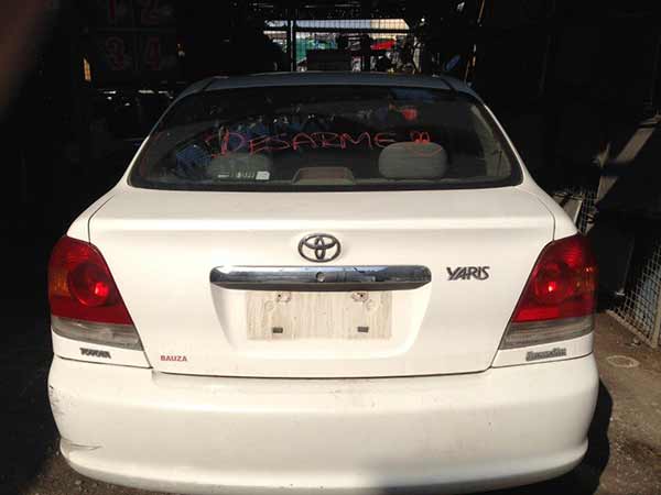  Toyota YARIS 2003    EN DESARME