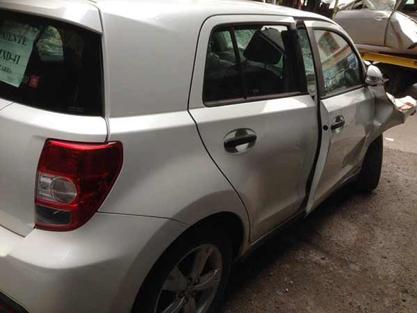  Toyota URBAN 2012    EN DESARME