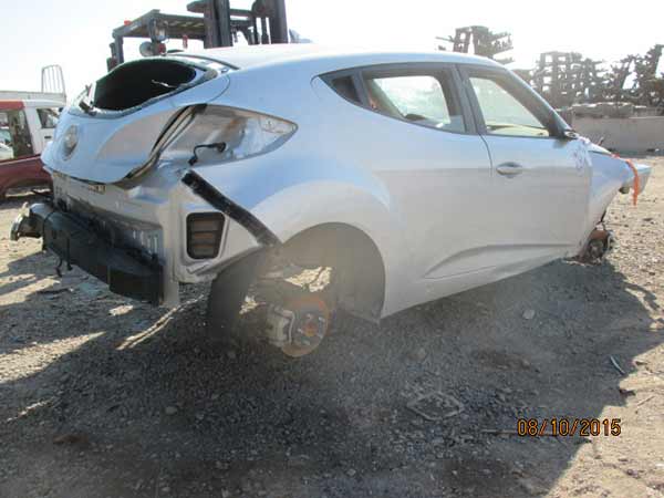  Hyundai VELOSTER 2013    EN DESARME