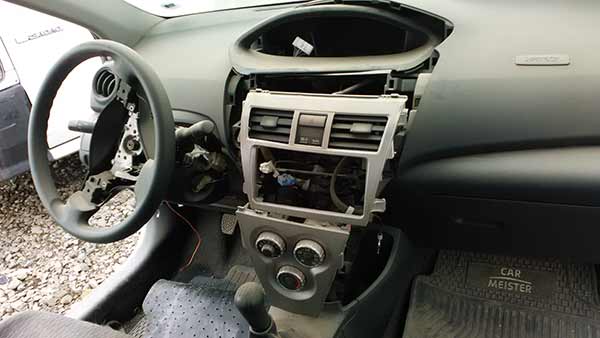  Toyota YARIS 2011    EN DESARME