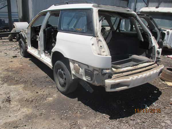  Subaru OUTBACK 2000    EN DESARME