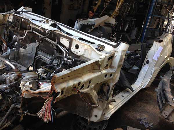 ESTANQUE DE PETROLEO Mitsubishi MONTERO 2013  USADO  EN DESARME