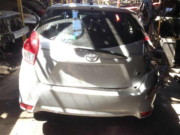  Toyota YARIS 2015    EN DESARME