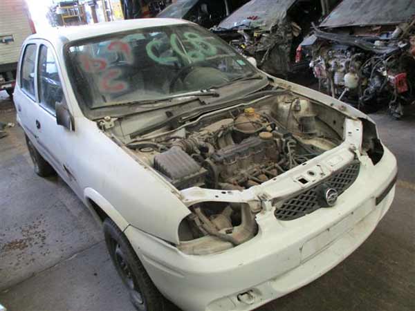  Chevrolet CORSA 2000    EN DESARME