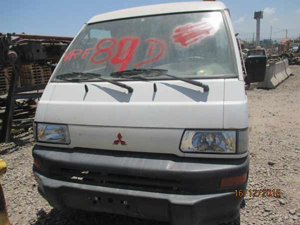 MAZA Mitsubishi L300 2013  USADO  EN DESARME