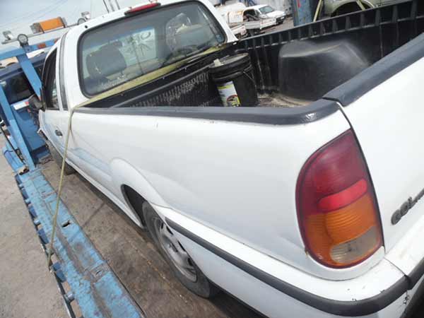  Volkswagen GOL 2001    EN DESARME