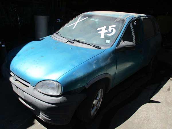  Chevrolet CORSA 2004    EN DESARME