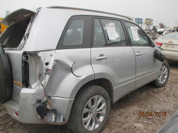 FOCO Suzuki GRAND NOMADE 2014  USADO  EN DESARME