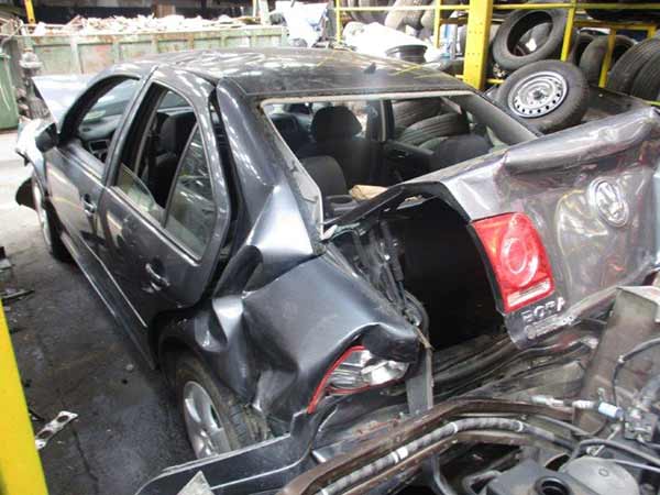  Volkswagen BORA 2009    EN DESARME