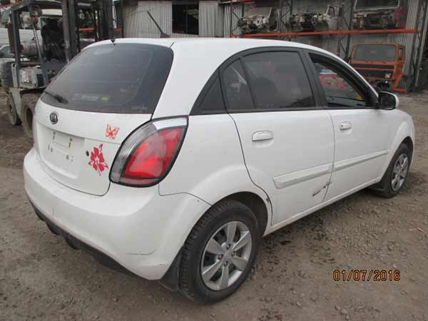  Kia Rio 2010    EN DESARME