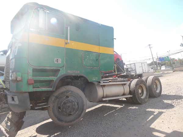  Freightliner FLA 1989    EN DESARME