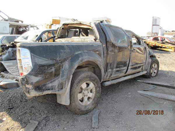  Nissan NAVARA 2011    EN DESARME