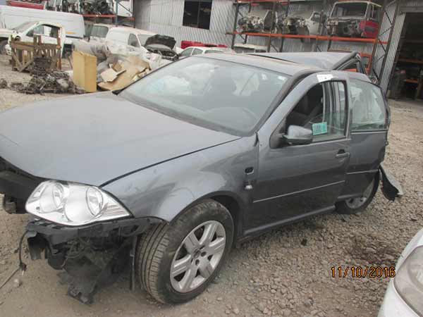  Volkswagen BORA 2014    EN DESARME