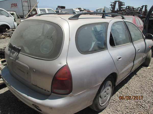  Hyundai ELANTRA 1997    EN DESARME