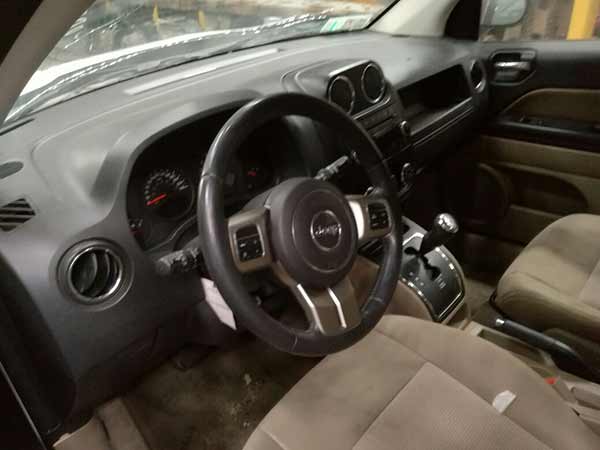  Jeep COMPASS 2011    EN DESARME