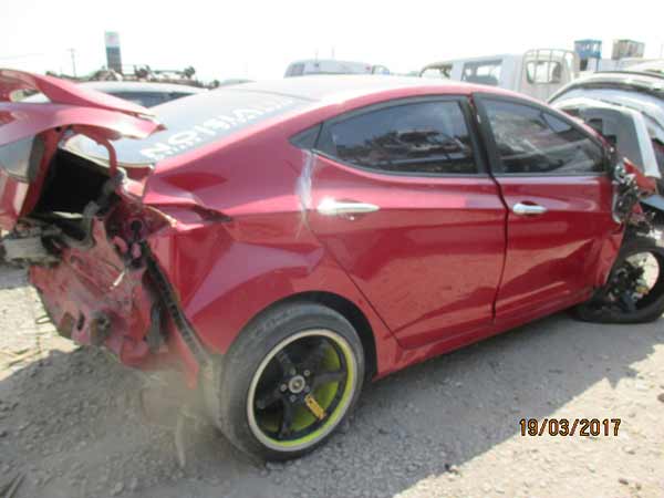  Hyundai ELANTRA 2015    EN DESARME
