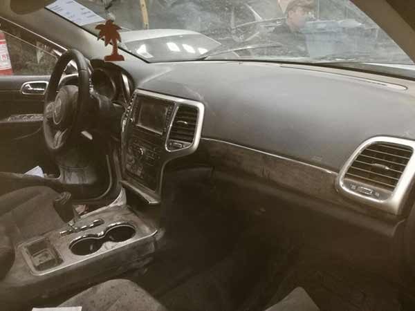 Jeep GRAND CHEROKEE 2012    EN DESARME