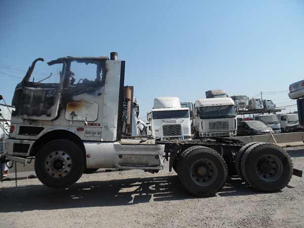 EJE International 9800I 2007  USADO  EN DESARME