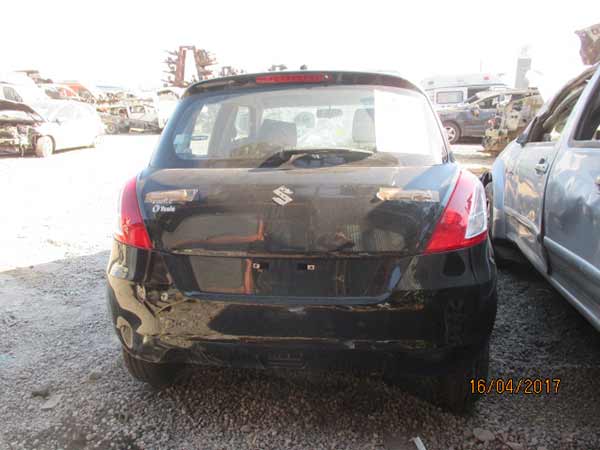  Suzuki SWIFT 2015    EN DESARME
