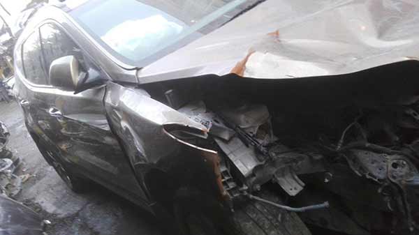 CARROCERíA FRIGORíFICA Hyundai SANTA FE 2015  USADA  EN DESARME