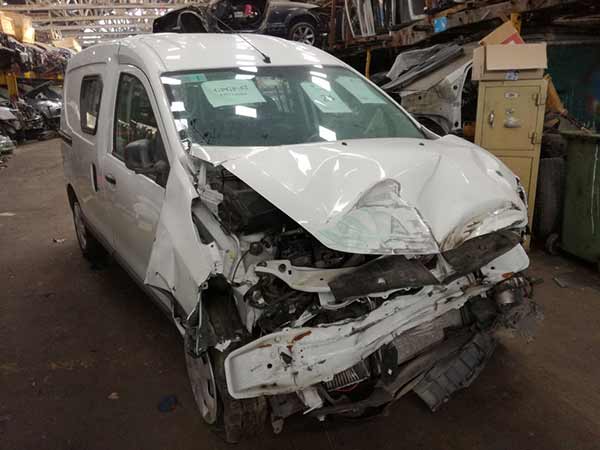 CAJA DE CAMBIOS Renault DOKKER   USADA  EN DESARME