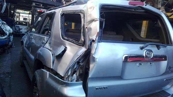  Toyota 4RUNNER 2006    EN DESARME