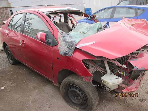  Toyota YARIS     EN DESARME