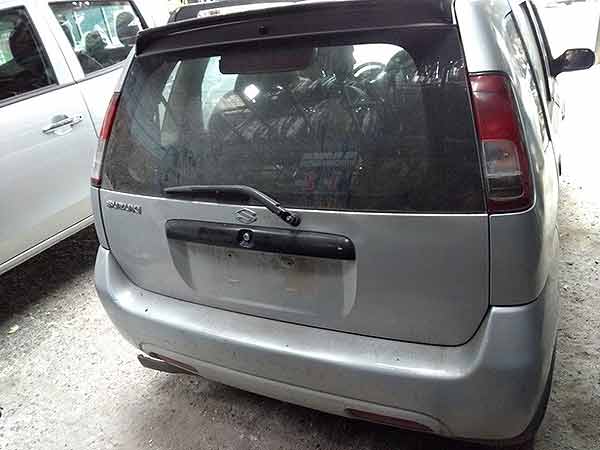  Suzuki IGNIS 2004    EN DESARME