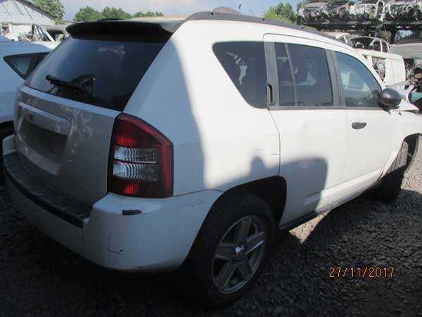 FOCO Jeep COMPASS 2007  USADO  EN DESARME