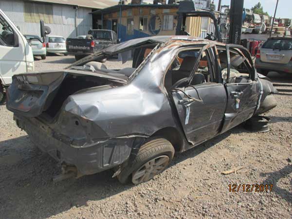 TOLVA Mitsubishi LANCER 2011  USADA  EN DESARME