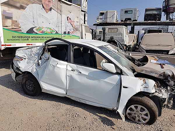  Hyundai ACCENT 2013    EN DESARME