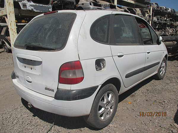  Renault SCENIC 2005    EN DESARME