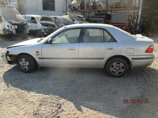 FOCO Mazda 626 1998  USADO  EN DESARME