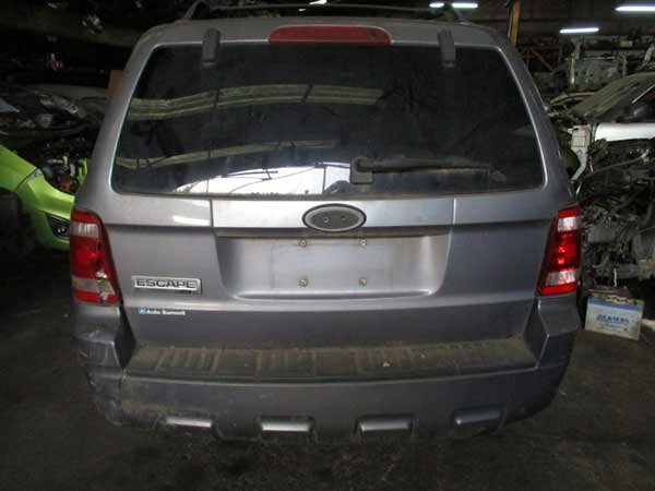 ESTANQUE ADBLUE Ford ESCAPE 2008  USADO  EN DESARME