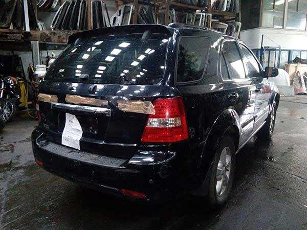 LLANTA Kia SORENTO 2009  USADA  EN DESARME