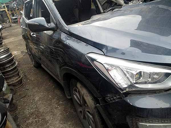  Hyundai SANTA FE 2014    EN DESARME