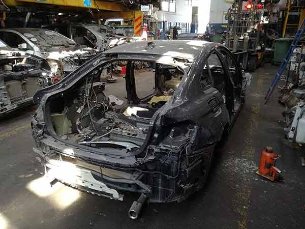 CREMALLERA DE DIRECCIóN BMW GRAN 2015  USADA  EN DESARME