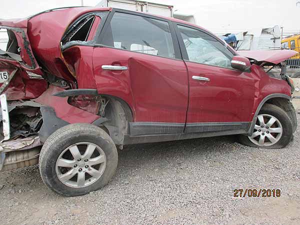LLANTA Kia SORENTO 2010  USADA  EN DESARME