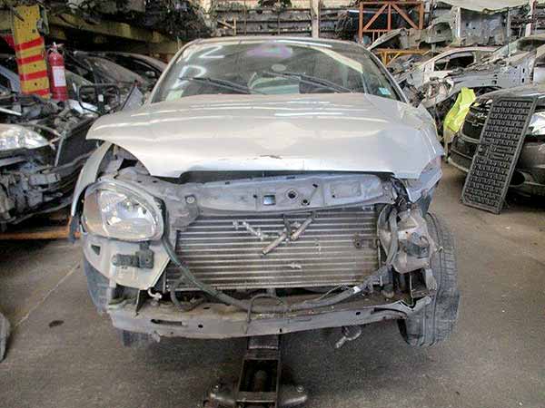  Chevrolet CORSA 2002    EN DESARME