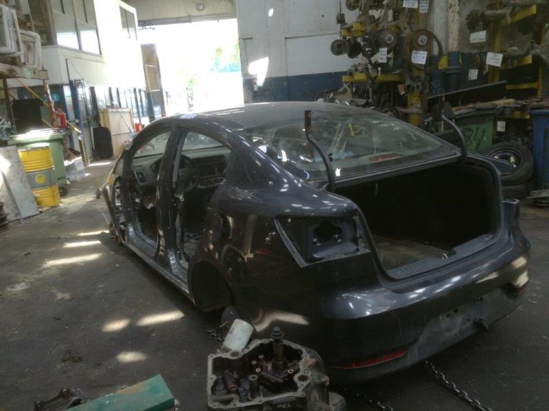 FOCO Kia Rio 2017  USADO  EN DESARME